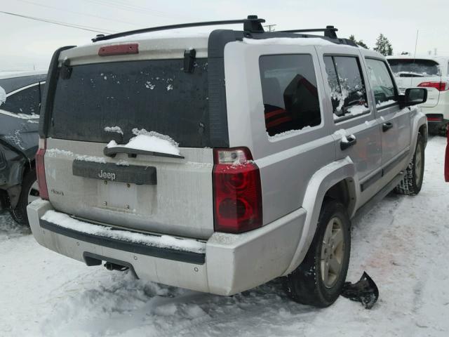 1J8HG48K86C150174 - 2006 JEEP COMMANDER SILVER photo 4