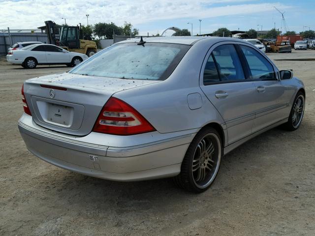 WDBRF40J74F452356 - 2004 MERCEDES-BENZ C 230K SPO SILVER photo 4