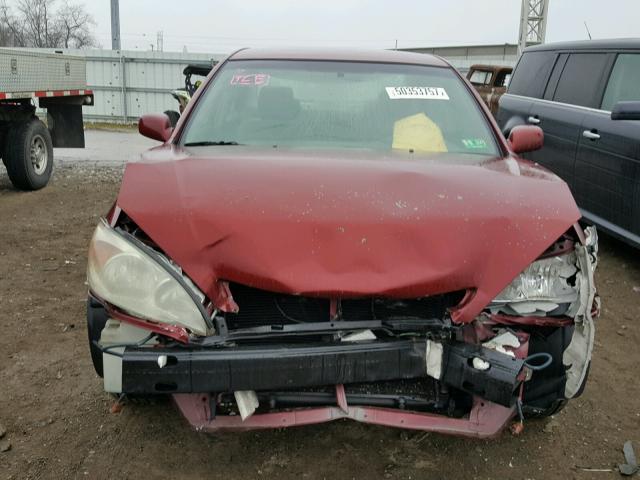 4T1BE32KX3U129303 - 2003 TOYOTA CAMRY LE MAROON photo 9