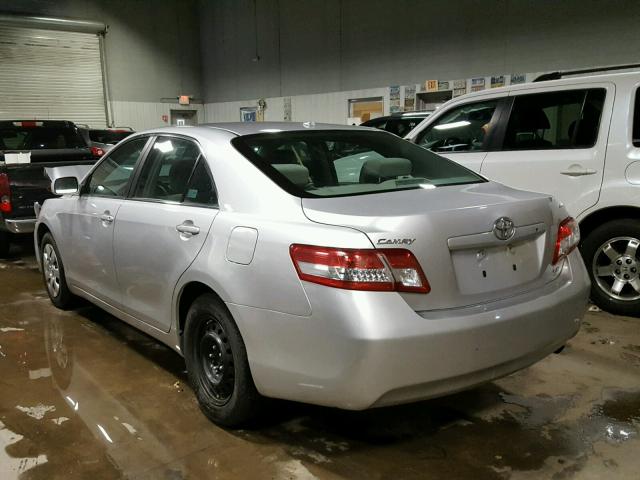 4T4BF3EK1BR166365 - 2011 TOYOTA CAMRY BASE GRAY photo 3