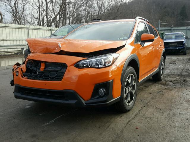 JF2GTADC7J8213953 - 2018 SUBARU CROSSTREK ORANGE photo 2