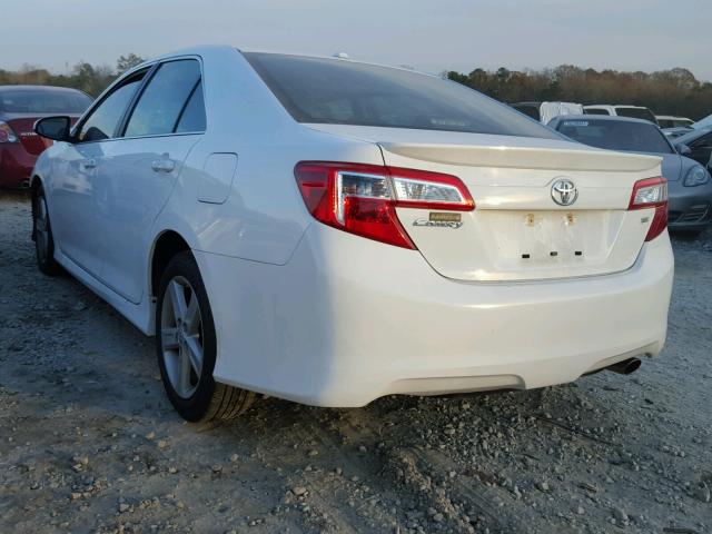 4T1BF1FK9DU289363 - 2013 TOYOTA CAMRY L WHITE photo 3