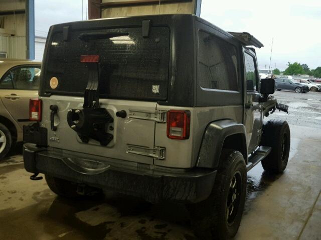 1C4AJWAG6EL205991 - 2014 JEEP WRANGLER S GRAY photo 4