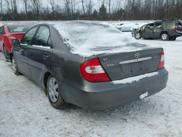 4T1BE32K02U595384 - 2002 TOYOTA CAMRY LE GRAY photo 3