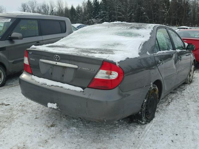 4T1BE32K02U595384 - 2002 TOYOTA CAMRY LE GRAY photo 4