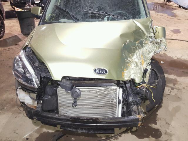 KNDJT2A51C7450205 - 2012 KIA SOUL GREEN photo 7