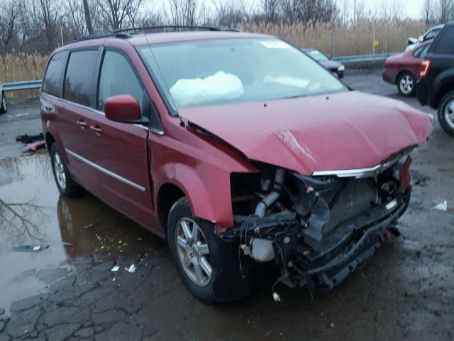 2A4RR5D17AR315781 - 2010 CHRYSLER TOWN & COU BURGUNDY photo 1