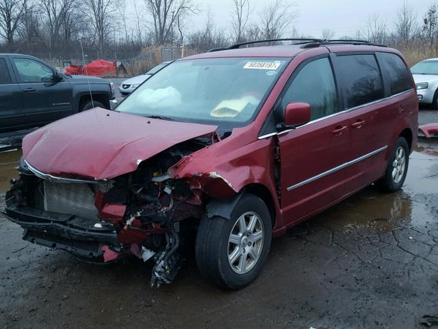 2A4RR5D17AR315781 - 2010 CHRYSLER TOWN & COU BURGUNDY photo 2