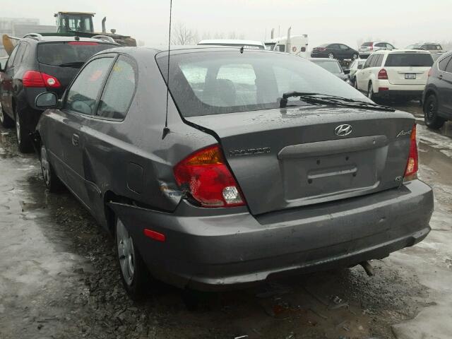 KMHCG35C44U286300 - 2004 HYUNDAI ACCENT GL GRAY photo 3