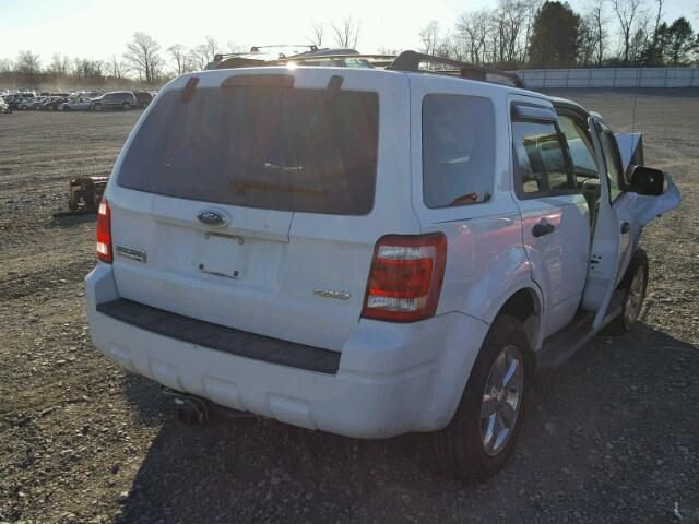 1FMCU93158KC66376 - 2008 FORD ESCAPE XLT WHITE photo 4