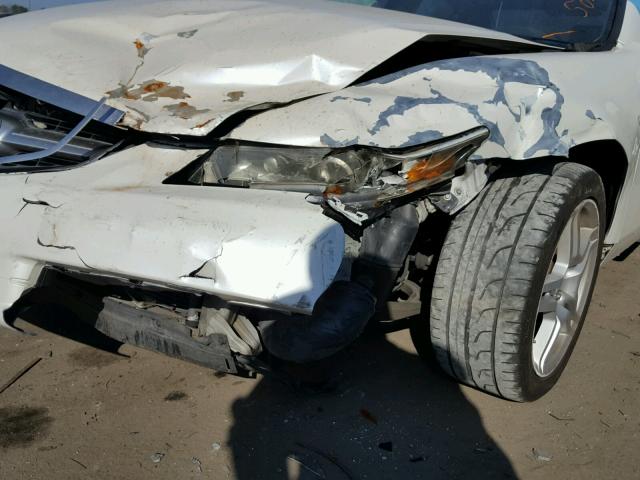 19UUA66244A043834 - 2004 ACURA TL WHITE photo 9