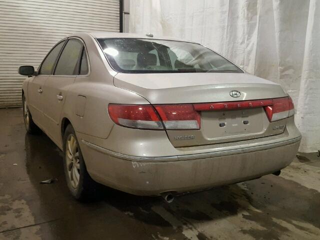 KMHFC46F67A198099 - 2007 HYUNDAI AZERA SE GOLD photo 3