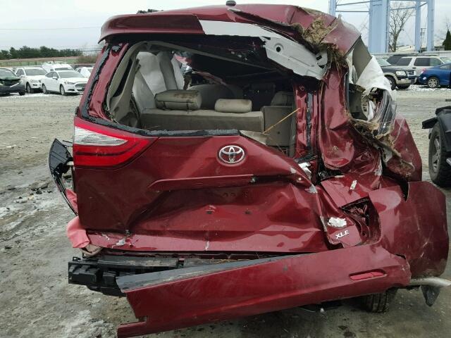 5TDYZ3DC8HS815456 - 2017 TOYOTA SIENNA XLE BURGUNDY photo 10