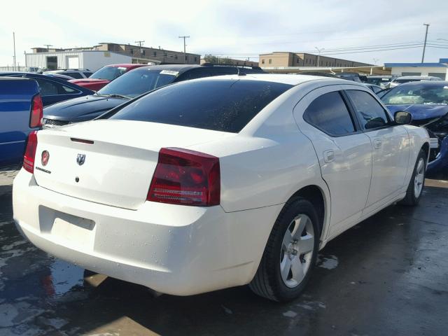 2B3LA43R48H110912 - 2008 DODGE CHARGER WHITE photo 4