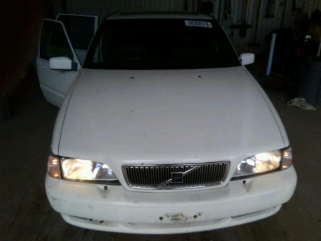 YV1LS5574W2531560 - 1998 VOLVO S70 WHITE photo 9