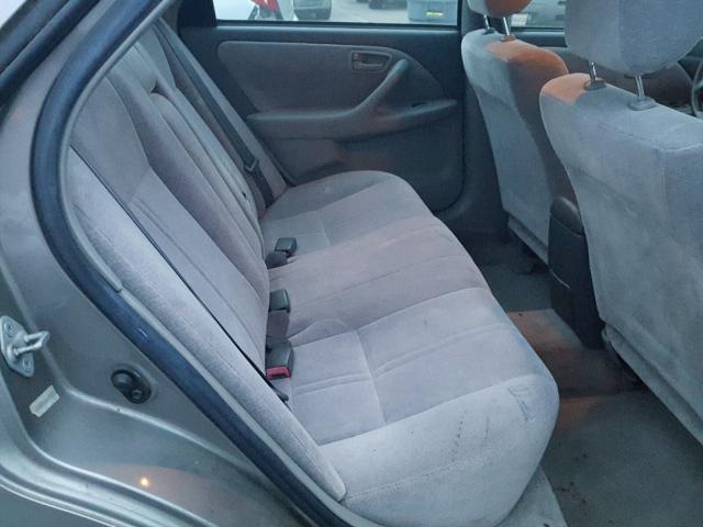 JT2BG28KXW0194110 - 1998 TOYOTA CAMRY LE თაფლისფერი ფოტო 6