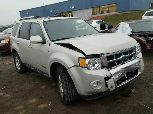 1FMCU04168KA61661 - 2008 FORD ESCAPE LIM WHITE photo 1