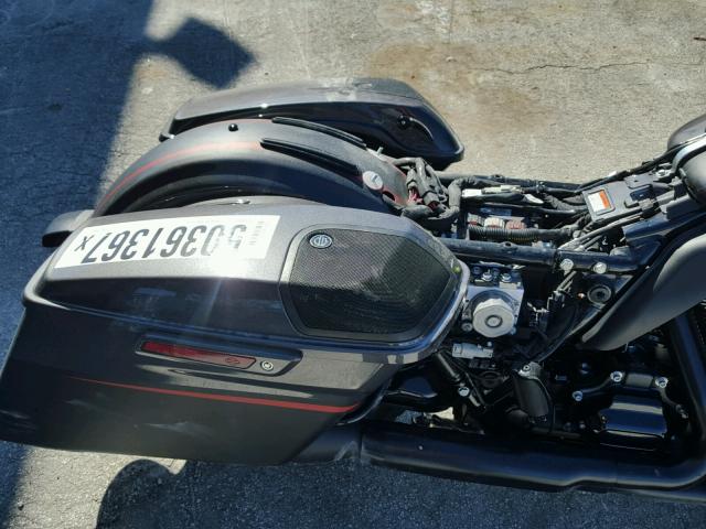 1HD1PXL18JB950902 - 2018 HARLEY-DAVIDSON FLHXSE CVO BLACK photo 6