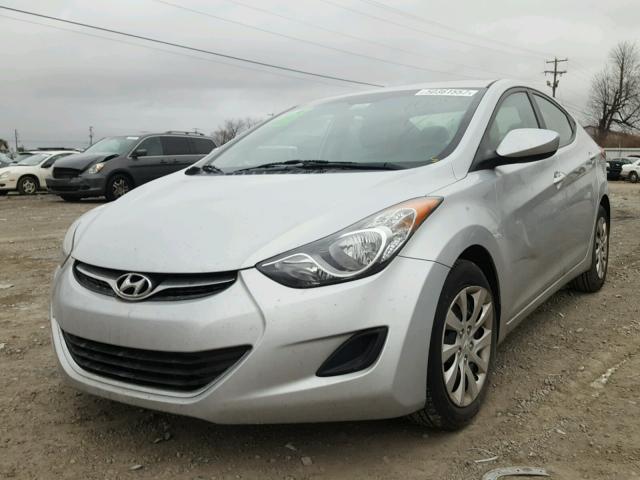 5NPDH4AE2DH161020 - 2013 HYUNDAI ELANTRA GL SILVER photo 2