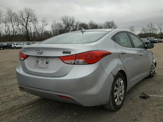 5NPDH4AE2DH161020 - 2013 HYUNDAI ELANTRA GL SILVER photo 4