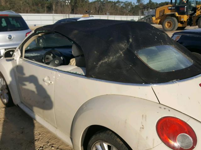 3VWRF31Y98M403251 - 2008 VOLKSWAGEN NEW BEETLE კრემისფერი ფოტო 9