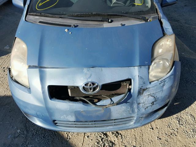 JTDJT923X85175393 - 2008 TOYOTA YARIS BLUE photo 7