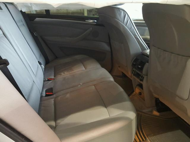 5UXFE43599L267285 - 2009 BMW X5 XDRIVE3 Արծաթագույն լուսանկար 6