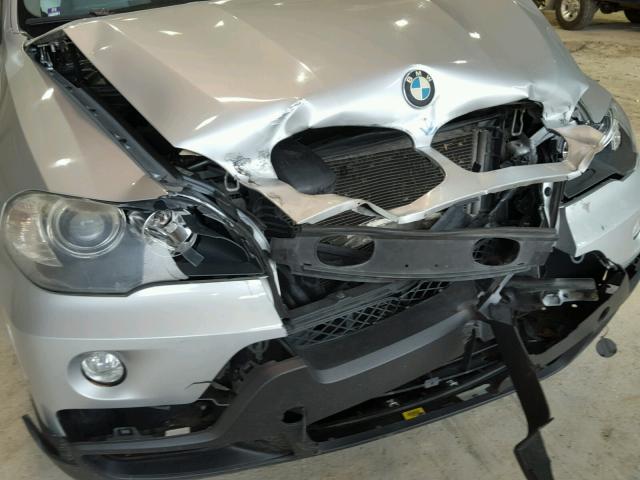 5UXFE43599L267285 - 2009 BMW X5 XDRIVE3 SILVER photo 9