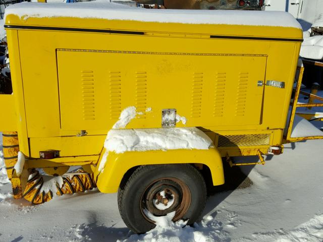 1A9AA31A5K010356 - 1980 KOHL GENERATOR YELLOW photo 5