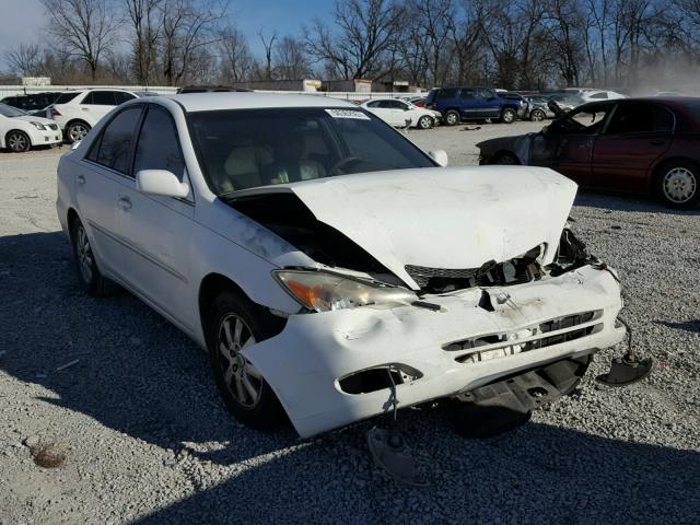 4T1BE32K83U124858 - 2003 TOYOTA CAMRY LE WHITE photo 1