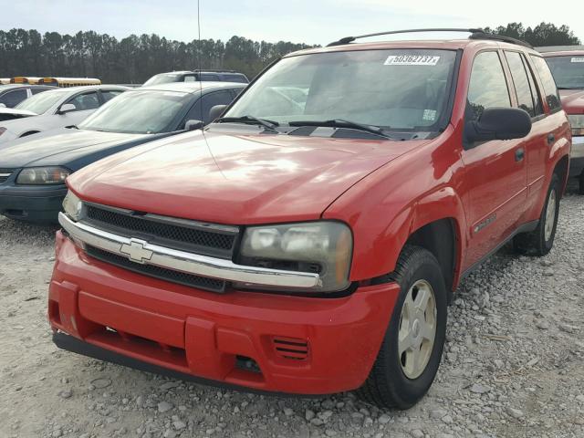 1GNDS13S822471942 - 2002 CHEVROLET TRAILBLAZE RED photo 2