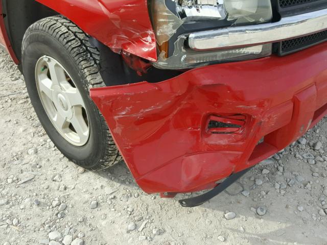 1GNDS13S822471942 - 2002 CHEVROLET TRAILBLAZE RED photo 9