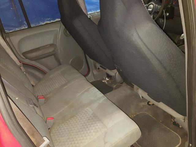 1J4GL48K45W544423 - 2005 JEEP LIBERTY SP RED photo 6