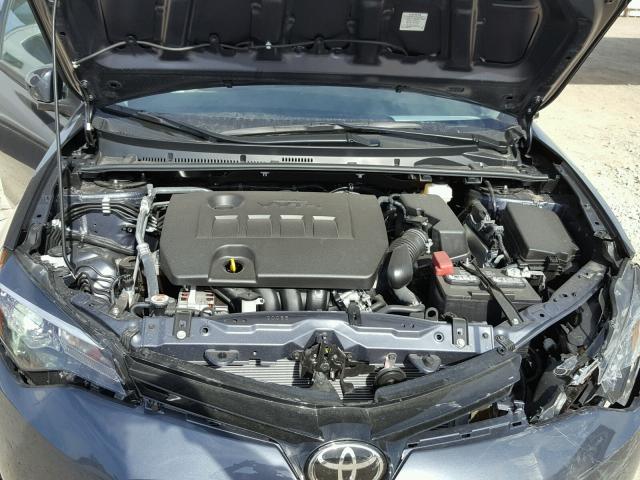 5YFBURHE1HP725447 - 2017 TOYOTA COROLLA L GRAY photo 7