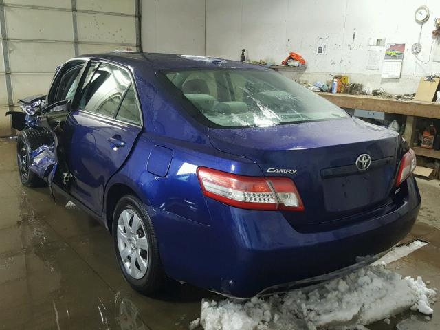 4T1BF3EK6AU525198 - 2010 TOYOTA CAMRY BASE BLUE photo 3
