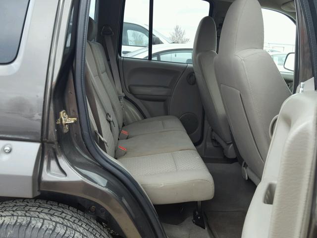 1J4GL38K05W558250 - 2005 JEEP LIBERTY RE BROWN photo 6