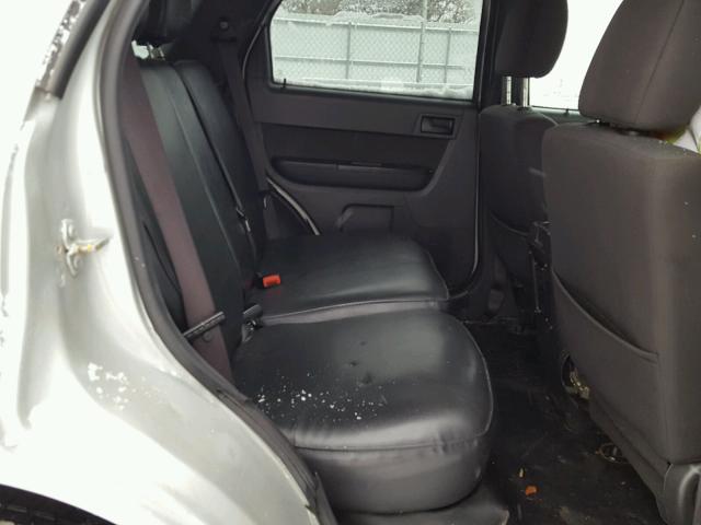 1FMCU0D72CKC58081 - 2012 FORD ESCAPE XLT SILVER photo 6