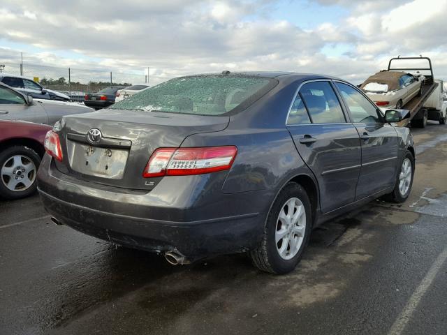 4T1BK3EK7BU616364 - 2011 TOYOTA CAMRY SE GRAY photo 4