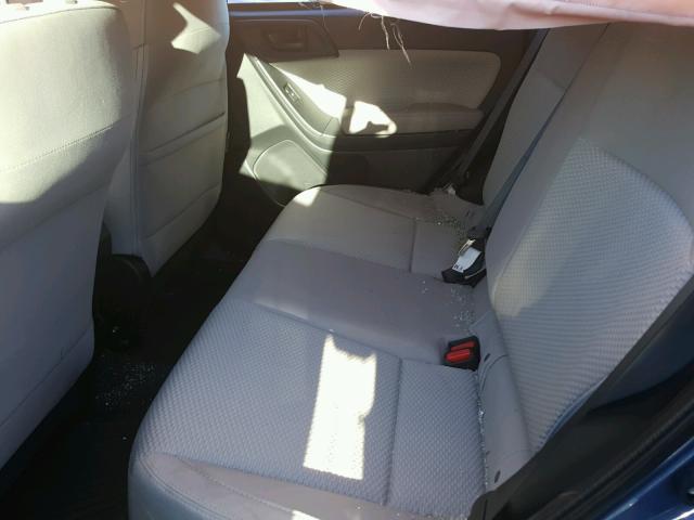 JF2SJAAC2HG562572 - 2017 SUBARU FORESTER 2 BLUE photo 6