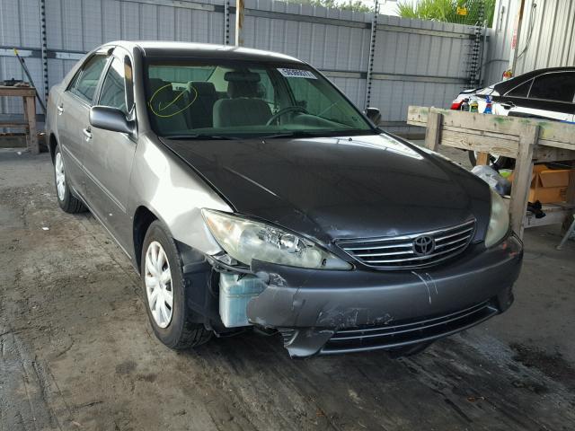 4T1BE32K15U595284 - 2005 TOYOTA CAMRY LE GRAY photo 1