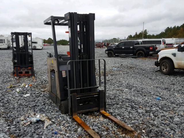 1A274598 - 2004 CROW FORKLIFT TAN photo 1