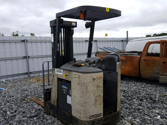 1A274598 - 2004 CROW FORKLIFT TAN photo 3