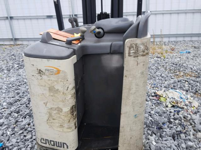 1A274598 - 2004 CROW FORKLIFT Қоңыр фото 6