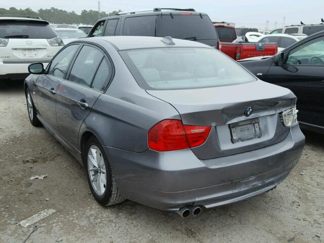 WBAPH7G53ANM52754 - 2010 BMW 328 I GRAY photo 3