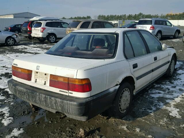 1HGCB7643LA028045 - 1990 HONDA ACCORD DX WHITE photo 4