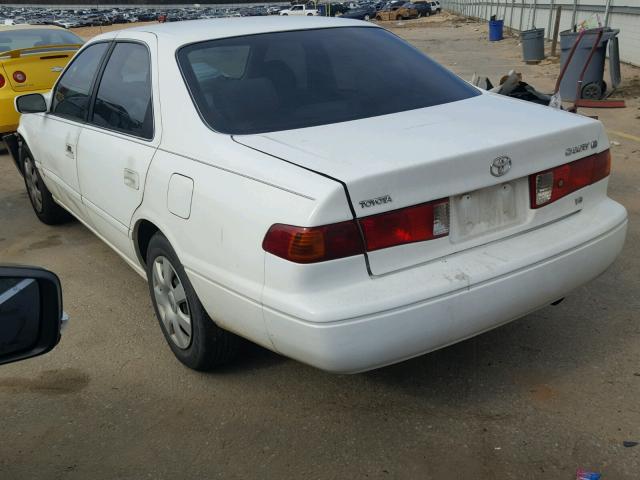 4T1BF22K61U959877 - 2001 TOYOTA CAMRY LE WHITE photo 3