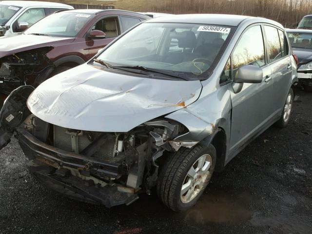 3N1BC13E89L420220 - 2009 NISSAN VERSA S SILVER photo 2