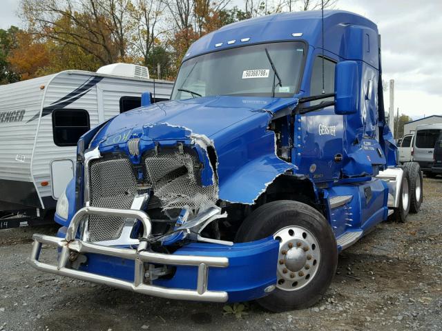 1XKYD49X7GJ124077 - 2016 KENWORTH CONSTRUCTI BLUE photo 2