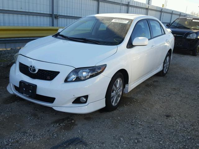 1NXBU4EE6AZ283566 - 2010 TOYOTA COROLLA BA WHITE photo 2