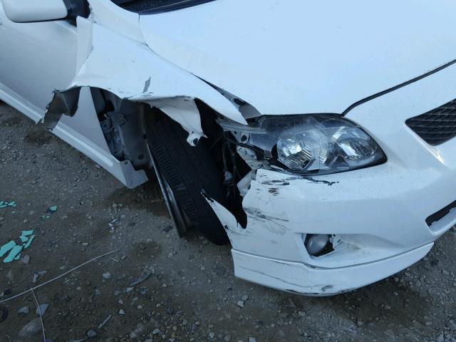 1NXBU4EE6AZ283566 - 2010 TOYOTA COROLLA BA WHITE photo 9